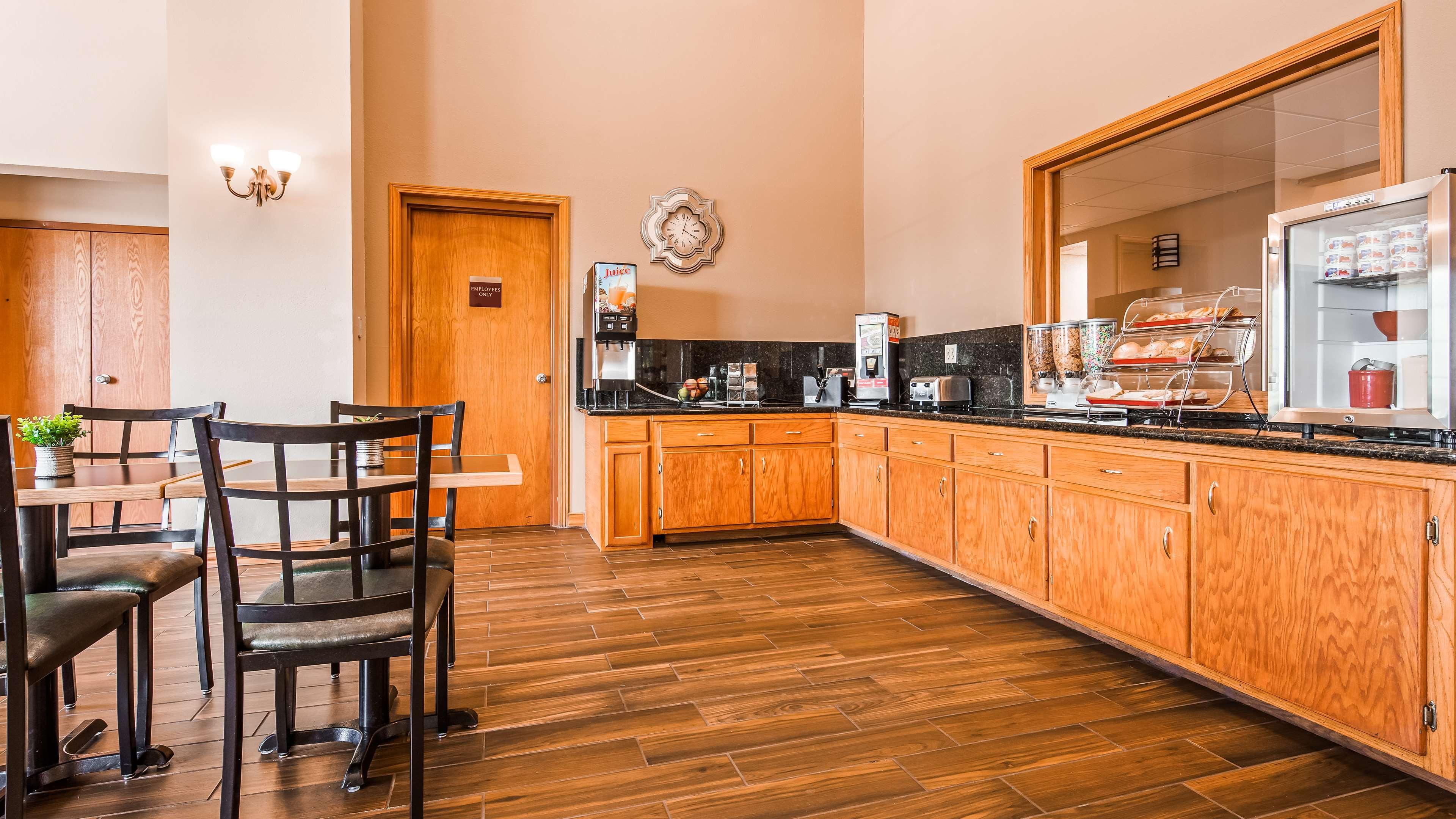 Best Western Locust Grove Inn & Suites Eksteriør billede