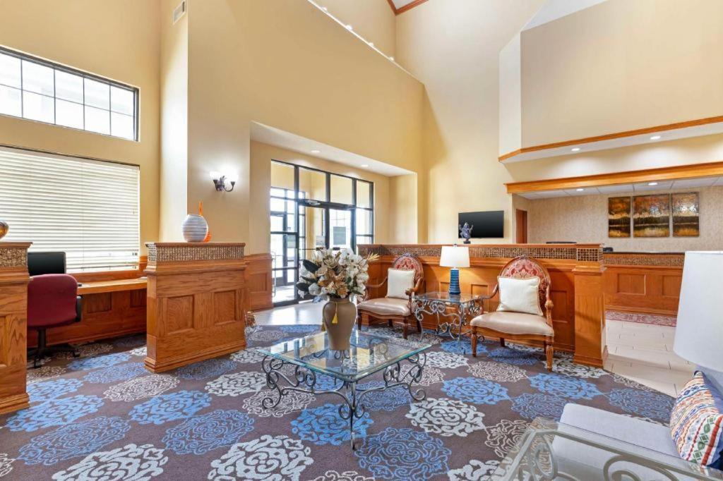 Best Western Locust Grove Inn & Suites Eksteriør billede