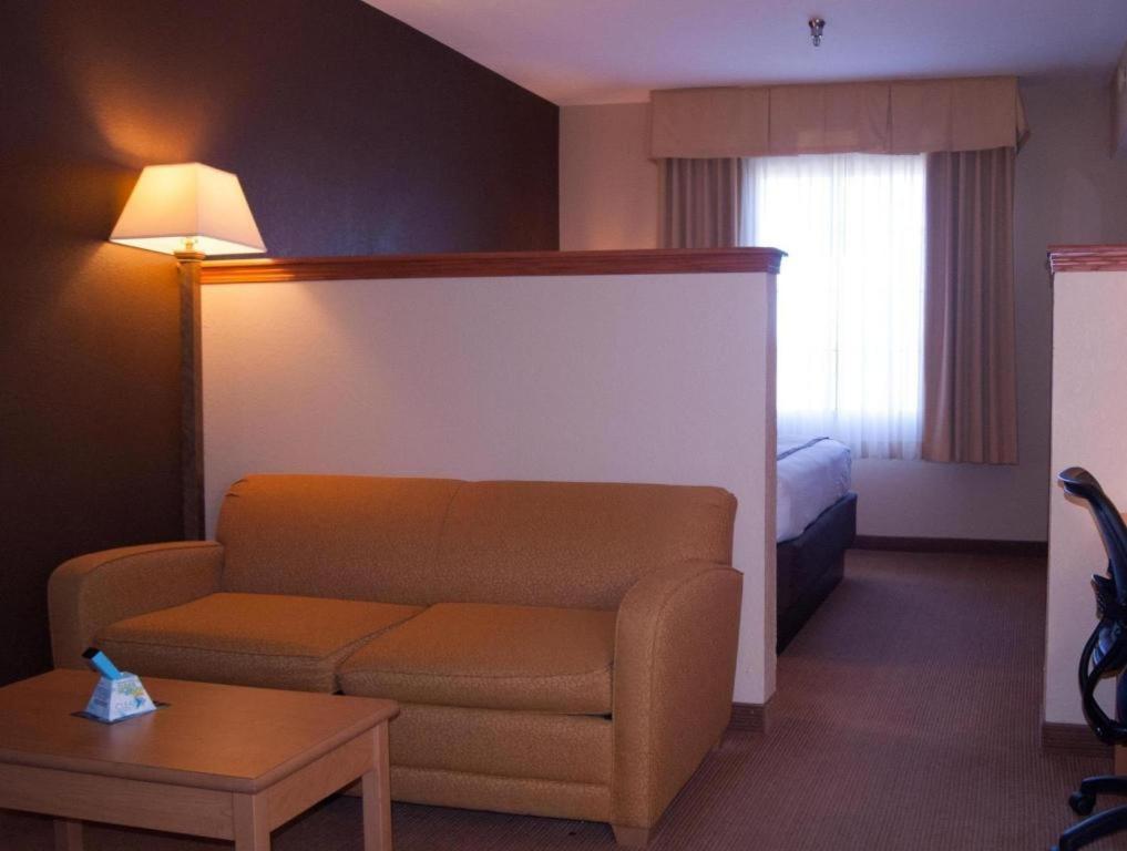 Best Western Locust Grove Inn & Suites Eksteriør billede