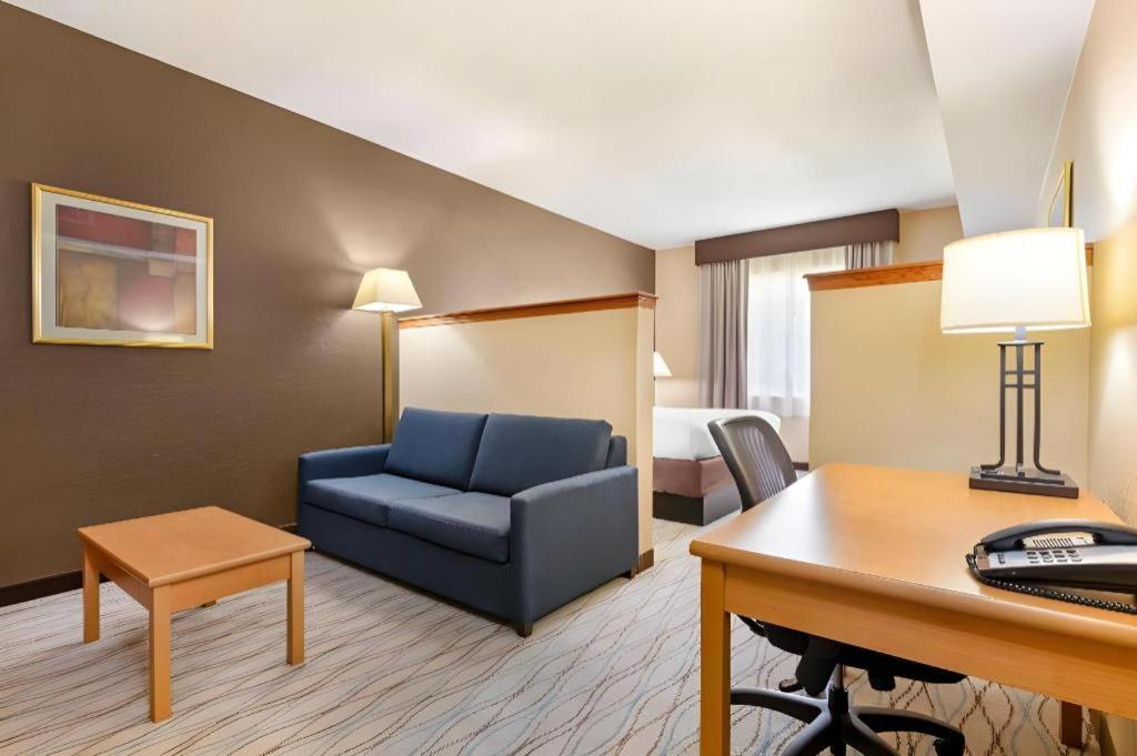 Best Western Locust Grove Inn & Suites Eksteriør billede
