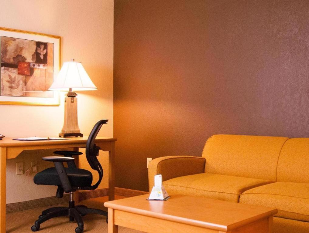 Best Western Locust Grove Inn & Suites Eksteriør billede