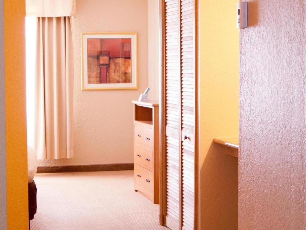 Best Western Locust Grove Inn & Suites Eksteriør billede